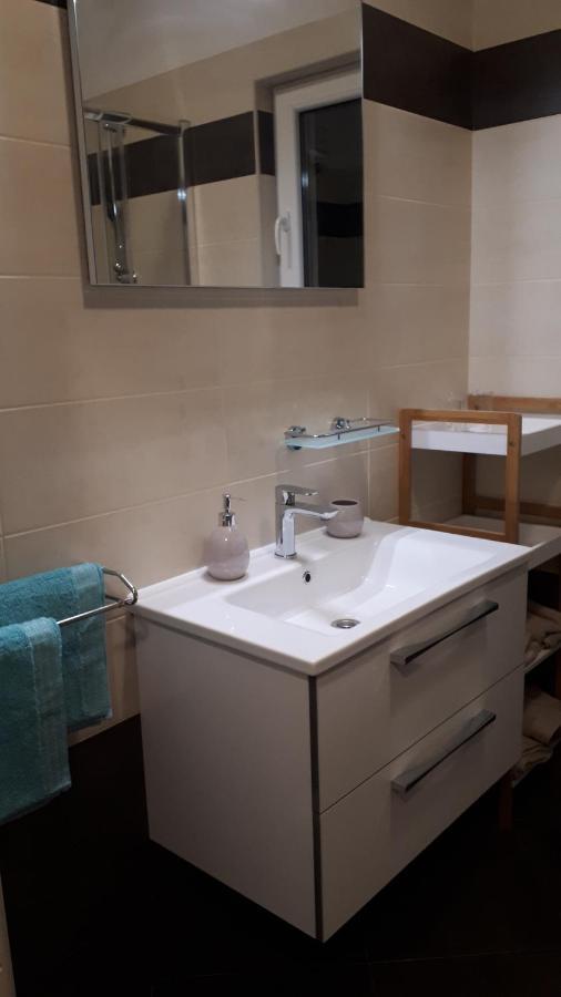 Agata Apartments Новаля Екстер'єр фото